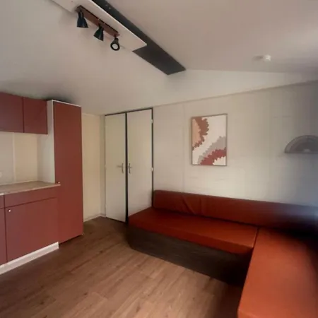 Mobil-home Avec Terrasse A Pour 5 Personnes - Api-1-52-1572 Espelette